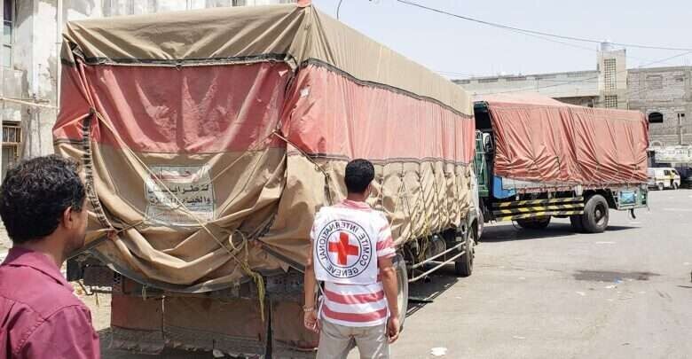 الصليب الأحمر يستعرض أنشطته الإغاثية في الحديدة