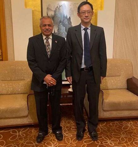 السفير الميتمي يبحث مع مسؤول صيني تعزيز التعاون الثنائي بين البلدين