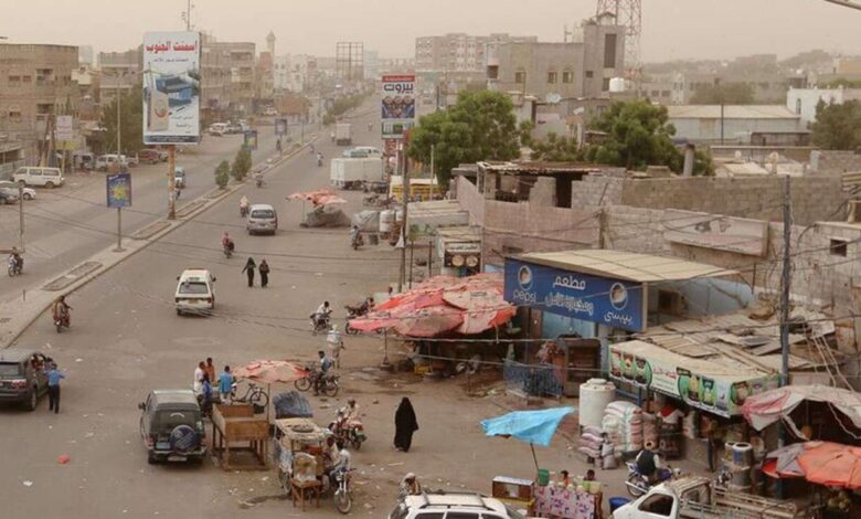 حملة إلكترونية تندد بجرائم «الحوثي» بحق أهالي الحديدة