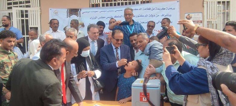وزير الصحة يدشن الجولة الثالثة لحملة التحصين ضد شلل الاطفال بالعاصمة عدن