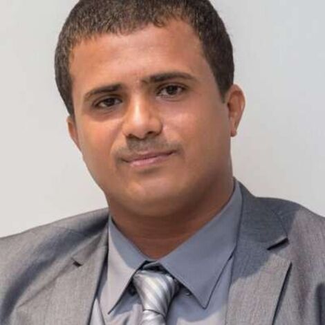 الصحفي عبدالرحمن أنيس يقترح حلاً لمشكلة انقطاع اتصالات الجوال