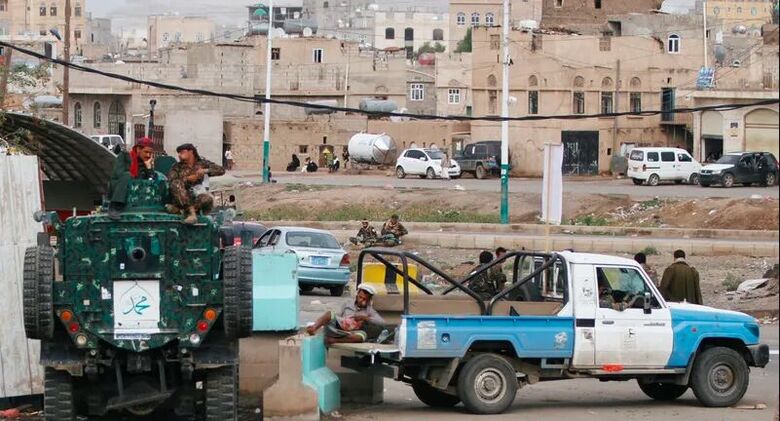 مساع حوثية في صنعاء لحظر منصات التواصل الاجتماعي