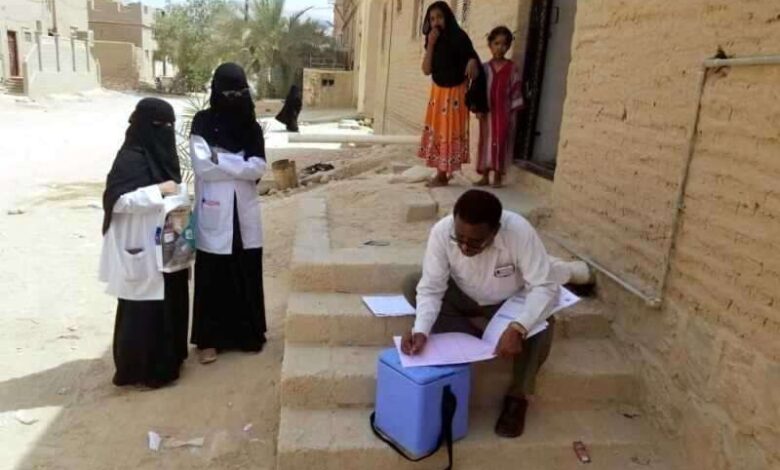 اختتام الجولة الثالثة من الحملة الوطنية للتحصين ضد مرض شلل الأطفال بمديريات حضرموت الوادي والصحراء