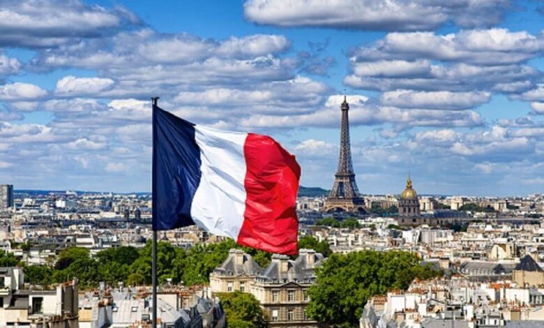 فرنسا تجدد التزامها بتقديم الدعم للمجلس الرئاسي