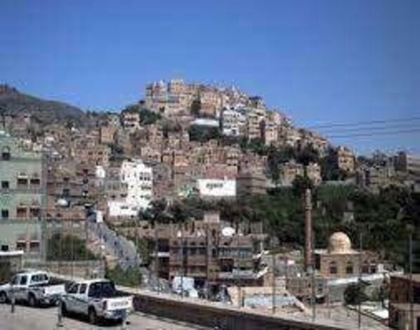 خلافات القيادات الحوثية تغرق ساكني مدينة المحويت في ظلام دامس