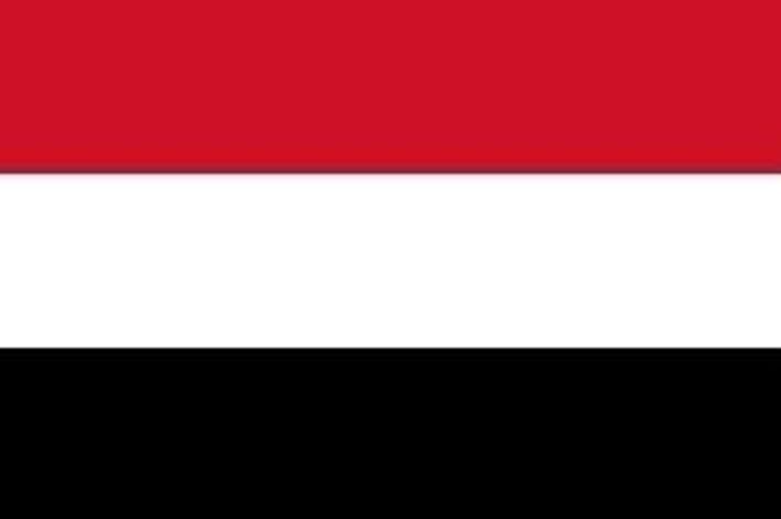 الحكومة اليمنية تدين الهجوم الإرهابي الذي استهدف مركبات النقل في إقليم هيران