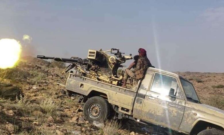 صعدة.. الجيش يحبط محاولة تسلل للحوثيين في جبل المقرن
