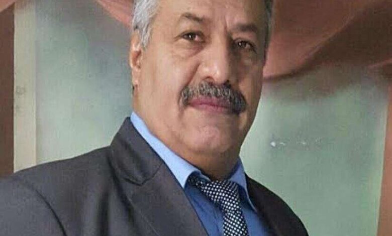 رئيس مجلس إدارة البنك الأهلي اليمني يطالب وزير المالية باتخاذ قرارات لتقليص عجز الموازنة