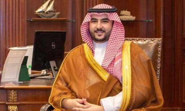 حصري-وزير الدفاع السعودي يلتقي قيادة المجلس الرئاسي في اليمن والمجلس يلتئم مجدداً