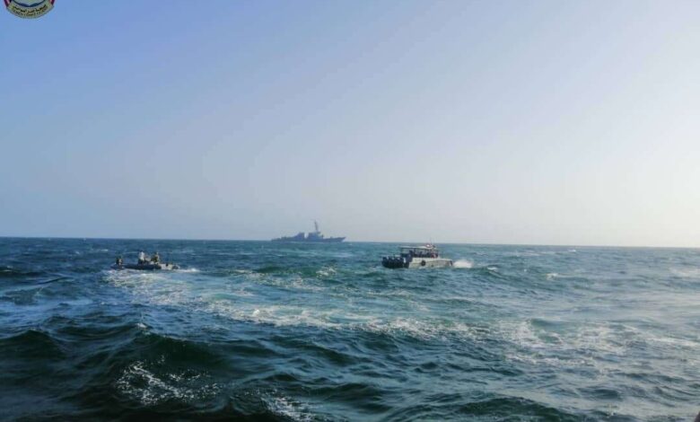 خفر السواحل اليمنية بالمهرة تضبط زعيمة تهريب