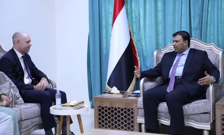 عضو مجلس القيادة «العليمي»: نحرص على تعزيز فرص السلام وتجنيب الشعب اليمني مزيدا من الدمار