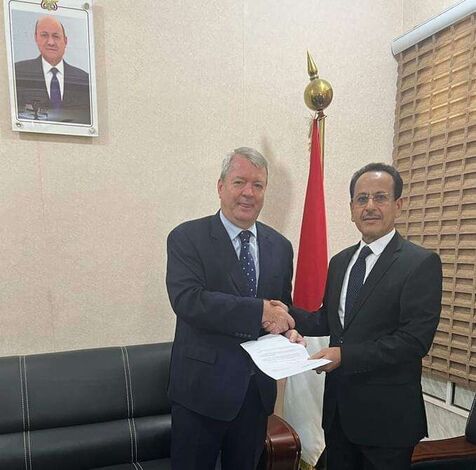 مستشار وزير الخارجية يتسلم أوراق إعتماد ممثل اليونيسف في اليمن