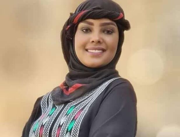 مصادر حقوقية: الفنانة "انتصار الحمادي" تتعرض للتعنيف والضرب ما أدى لكسر أنفها