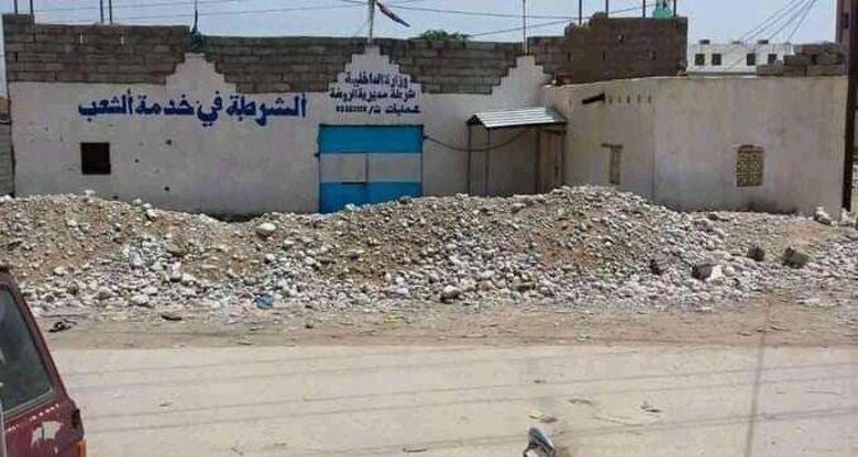 الأمن يلقي القبض على ثلاثة متهمين بقضايا سرقة  بمدينة الروضة بشبوة