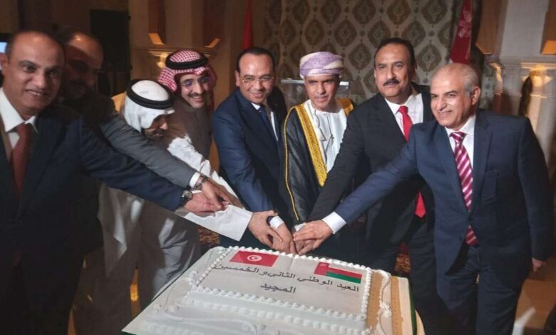 باحبيب يشارك السفارة العمانية احتفالها بالعيد الوطني الثاني والخمسين