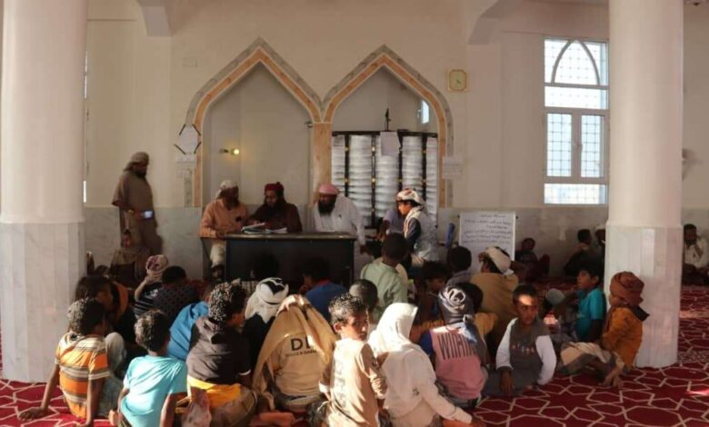 مكتب الأوقاف والإرشاد بالحديدة يقيم مسابقة لحلقات تحفيظ القرآن بالخوخة