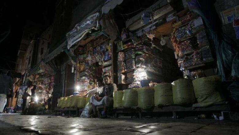 الظلمة تولّد الثروات: كهرباء اليمن في قبضة الفساد وأمراء الحرب