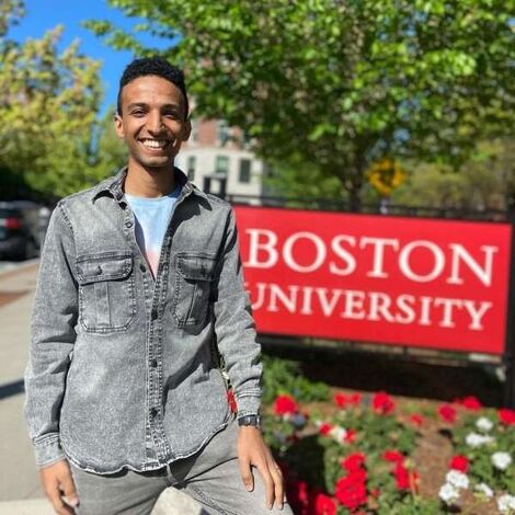 شاب يمني يحصل على الدكتوراه في الذكاء الاصطناعي من جامعة بوسطن الأمريكية