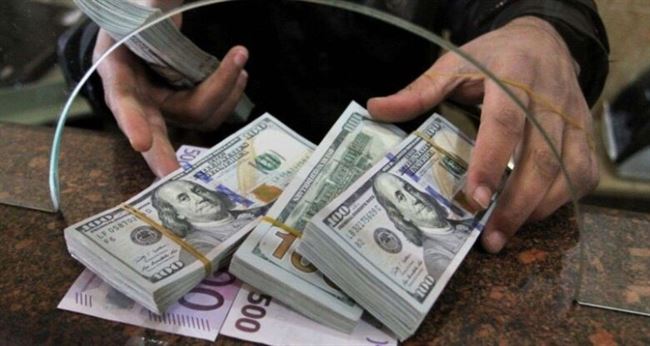 أسعار بيع وشراء العملات الأجنبية في عدن وصنعاء "السبت"