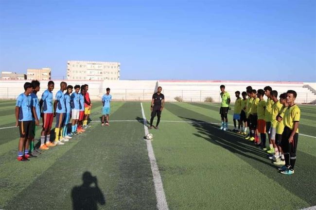 المدرب البعداني يختتم زيارته للمهرة ويشيد بالمواهب المختارة