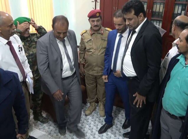 لجنة من وزارة العدل تفتتح المبنى الجديد لمحكمة استئناف محافظة الضالع