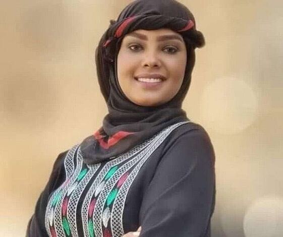 استمراراً لمسلسل التعسف.. محكمة حوثية تؤجل إصدار حكمها النهائي بقضية الفنانة اليمنية انتصار الحمادي