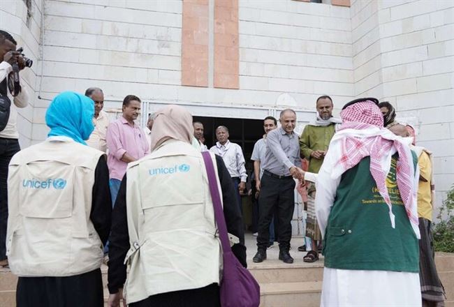 مركز الملك سلمان للإغاثة يدرب معلمين وطلاب بلحج ضمن مشروع دعم وصول الأطفال اليمنيين إلى فرص التعليم الجيد