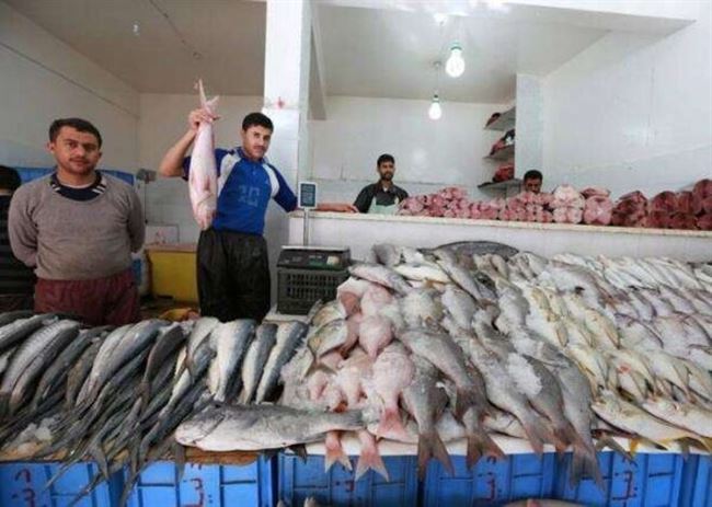 ارتفاع أسعار الأسماك في عدن يفاقم معاناة السكان