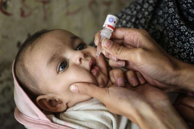 قنبلة جرثومية .. طبيب يمني: صعدة باتت أبرز مركز لوباء شلل الأطفال في العالم