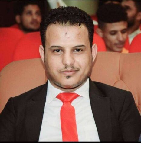 صحافي: زيارة العميد طارق صالح إلى تعز أرعبت الحوثيين