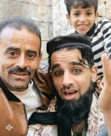 اختطاف فنان كوميدي شارك في جنازة المكحل بمحافظة إب