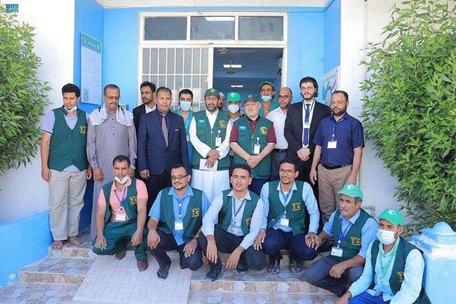 فريق مركز الملك سلمان للإغاثة يتفقد سير عمل مشروعي مركز الأطراف الصناعية وإعادة إدماج الأطفال في اليمن