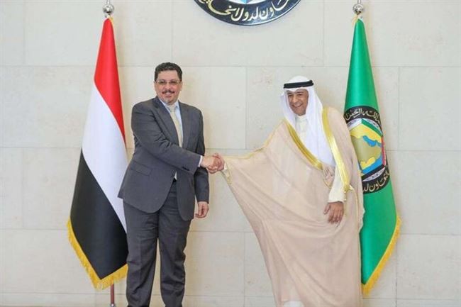 وزير الخارجية يبحث مع الامين العام لمجلس التعاون الخليجي تطورات الاوضاع في اليمن