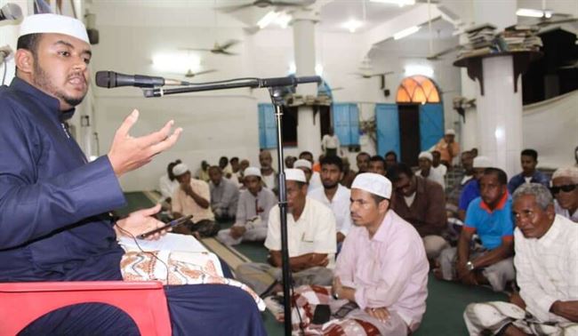 ضمن أنشطة الدورة الشرعية الفكرية السيد أحمد الجفري يلقي محاضرة دينية في جامع بروم