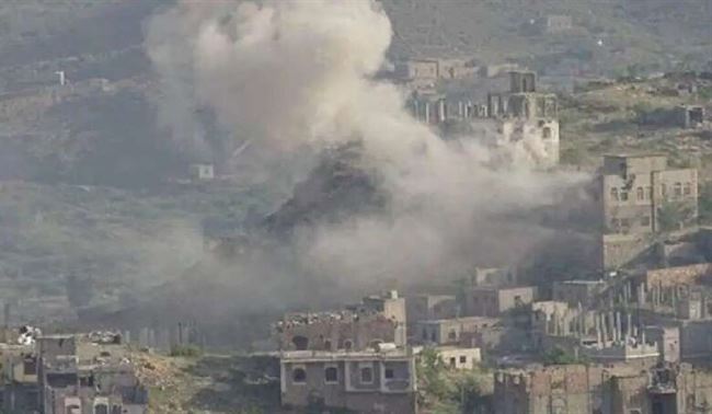 مليشيا الحوثي تقصف موقع للجيش بتعز
